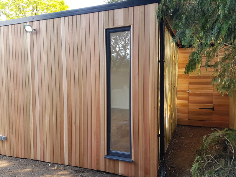 garden-office-with-storage-shed-at-the-rear-3